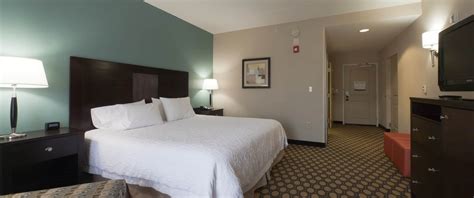 Hampton Inn New Brunswick Hotel in North Brunswick, NJ