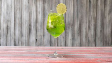 20 Best Green Cocktails to Drink