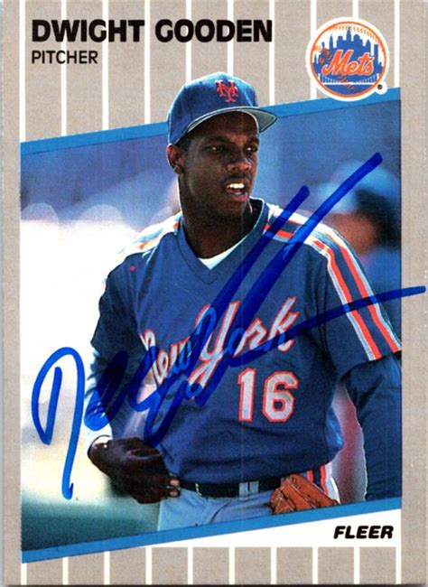 Dwight Gooden autographed baseball card (New York Mets) 1989 Fleer #36