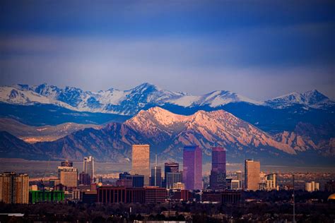 Denver still waiting for 1st snow of season, breaking record - ABC News