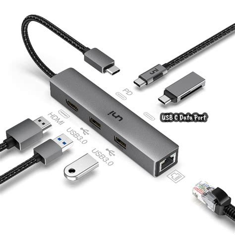 USB C Hub w/ USB C port - uni