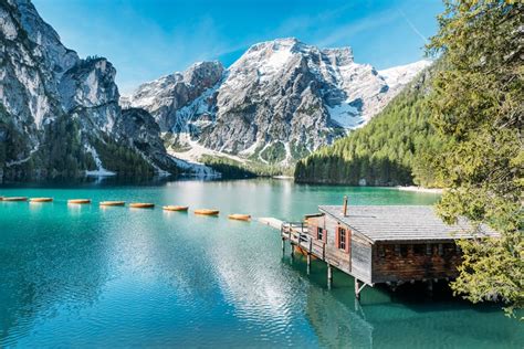 Lago Di Braies: Tips For Visiting This Beautiful Lake! (Dolomites)