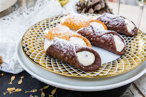 Buddy Valastro - Black-Tie Cannoli | Cake boss recipes, Buddy valastro ...