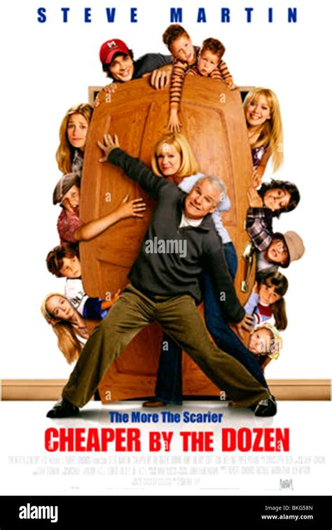 CHEAPER BY THE DOZEN (2003) SHAWN LEVY (DIR) CHBD 001-POS Stock Photo ...