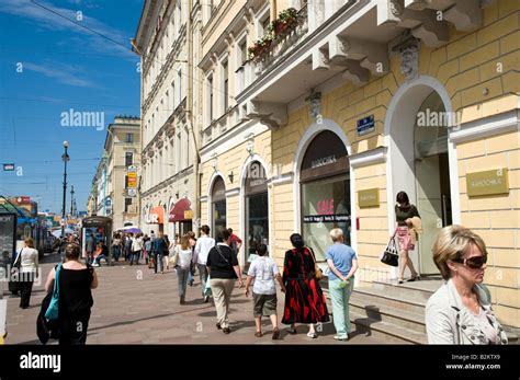 Nevsky Prospekt, St Petersburg, Russia Stock Photo - Alamy