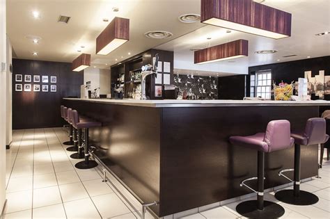 Radisson Blu Hotel, Edinburgh City Centre | Classic Vacations