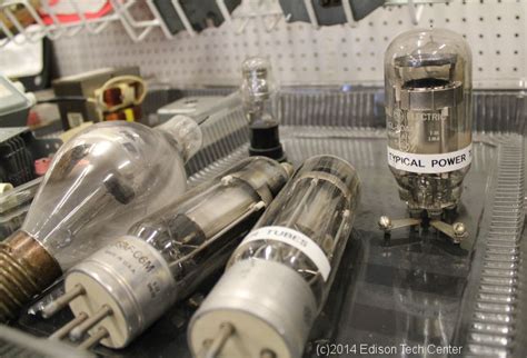 Vacuum Tubes (Valves)