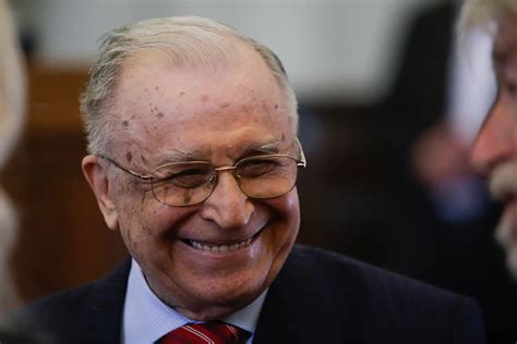 Ion Iliescu împlinește astăzi, 3 martie, vârsta de 93 de ani. Care este starea de sănătate a ...