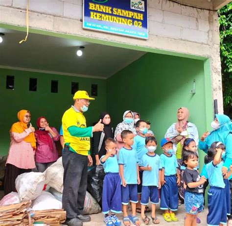 Bank Sampah, Solusi Lingkungan Nyaman dan Bayar Listrik Makin Ringan dari PLN Jakarta Raya ...