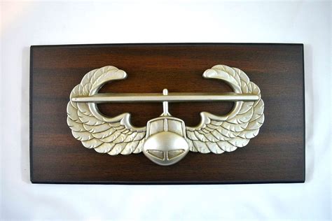 US ARMY AIR ASSAULT - Service Badge Wall Plaque