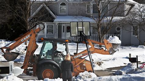 Snowstorm preparation in Green