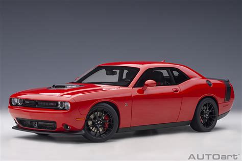 Dodge Challenger 392 HEMI Scat Pack Shaker 2018 (TorRed) | AUTOart