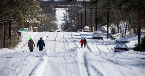 Texas mayor quits after saying ‘only the strong will survive’ snowstorm - National | Globalnews.ca