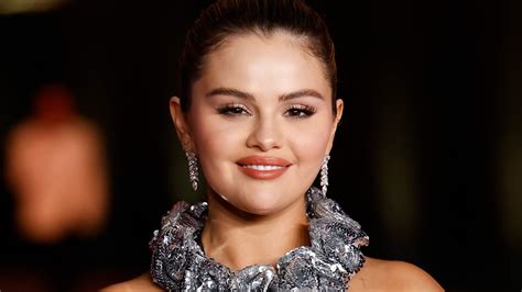 Selena Gomez's Sweet Snap Confirms Cozy Romance With Benny Blanco