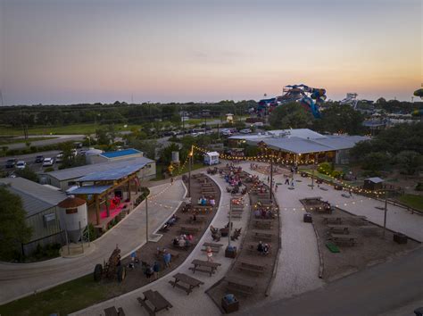 Splashway Waterpark and Campground - 36 Photos - Sheridan, TX