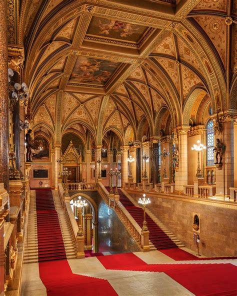 Stunning Interior of the Parliament Building in Budapest, Hungary ...