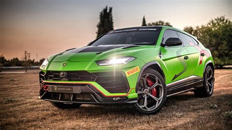 Meet the Lambo Urus ST-X, a Fully Race-Prepped SUV. Really ...