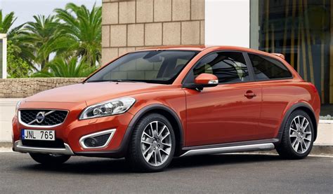 Review Flashback! 2013 Volvo C30 | The Daily Drive | Consumer Guide®