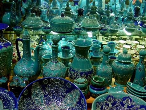 Grand Bazaar, Istanbul, Turkey | Turquoise pottery in the Gr… | Flickr