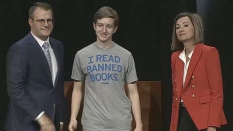 Iowa Students Outsmart Gov. Kim Reynolds at Scholar Ceremony