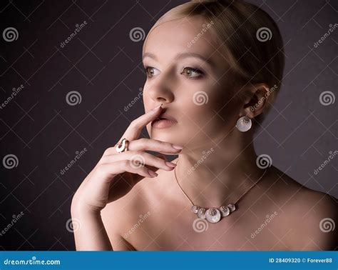 Woman with Makeup in Luxury Jewelry Stock Photo - Image of lips, gold: 28409320