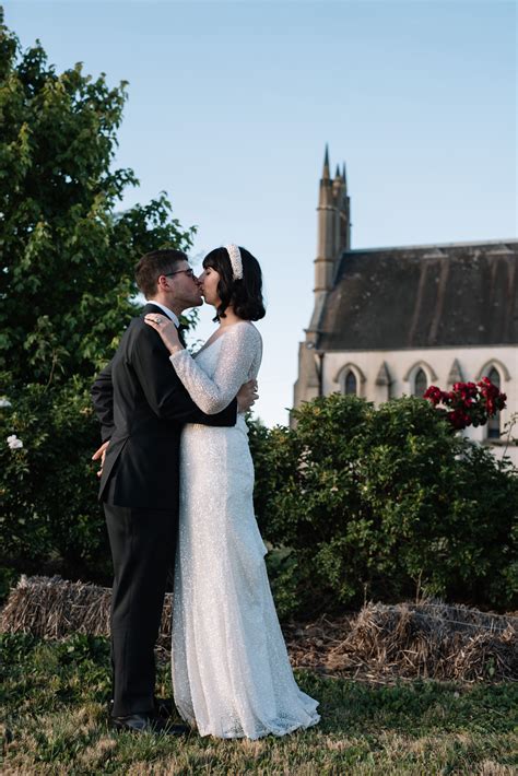 250601 Utterly Romantic Churchill Wedding Photographed by Phoebe Powell - Image Polka Dot Bride