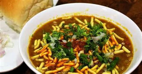 Top 20 Best Snacks To Have In Vadodara - Crazy Masala Food