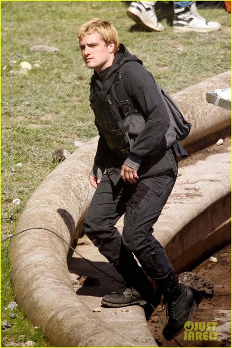 Peeta Mellark is back in action! Josh Hutcherson spotted filming for ...