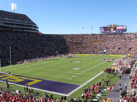 🔥 [50+] LSU Football Stadium Wallpapers | WallpaperSafari