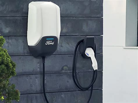 Ford taps into EV charging networks | Automotive News