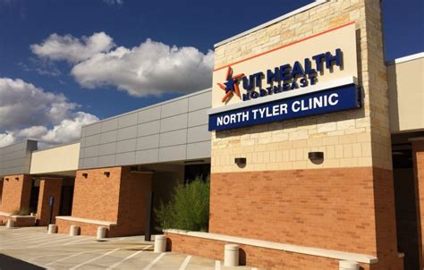 UT Health North Tyler Clinic – Barham Architects