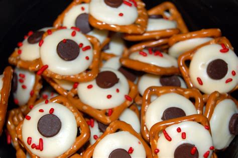 Edible Eyeballs for Halloween - Souffle Bombay