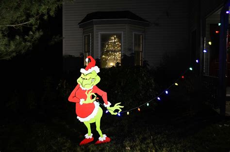 Grinch Stealing Christmas Lights Printable Template,