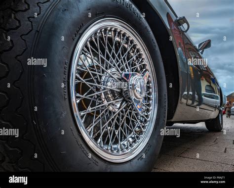 Wire wheels on an Aston Martin DB5 Stock Photo - Alamy