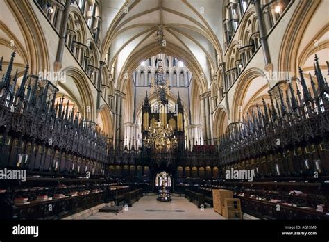 LINCOLN CATHEDRAL INTERIOR Stock Photo - Alamy