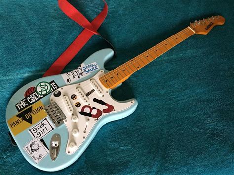 Billie Joe Armstrong of Green Day blue stratocaster replica guitar ...