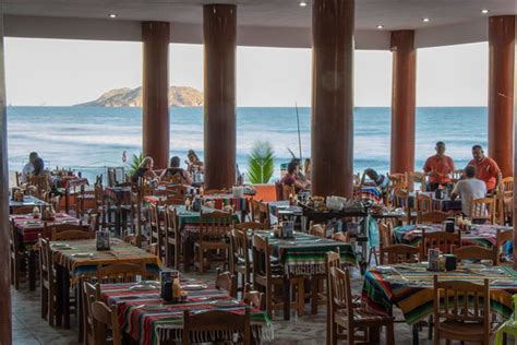 MR. LIONSO PLAYA BRUJA, Mazatlan - Updated 2024 Restaurant Reviews, Photos & Reservations ...