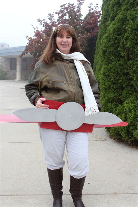 Amelia Earhart costume | Amelia earhart costume, Amelia earhart, Costumes