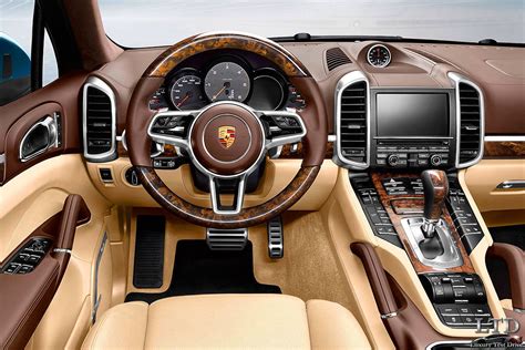 The 25+ best Porsche cayenne interior ideas on Pinterest | Cayenne car ...