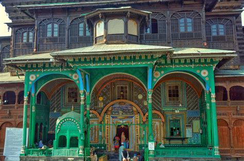 Khanqah-e-Moula, Kashmir | Jammu and kashmir, Dangerous roads, Architecture