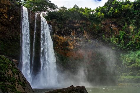 Wailua Falls - Amazing America