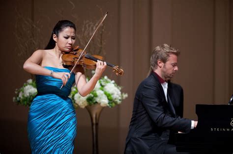 Glamorous, graceful violinist Sarah Chang wows audience as St. Cecilia Music Center's Great ...