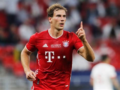 Manchester United target Leon Goretzka as a potential replacement for Paul Pogba