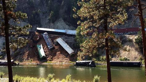 Train Derailed Near Superior - ABC FOX Montana Local News, Weather ...