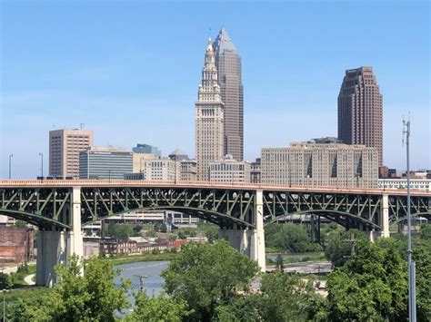 Hope Memorial (Lorain-Carnegie) Bridge | American Institute of Steel Construction