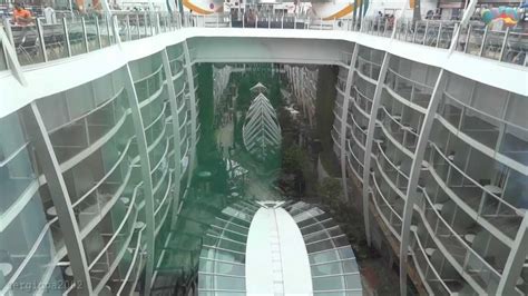 Royal Caribbean Allure of the Seas, The Largest cruise ship in the world: inside the ship mall ...