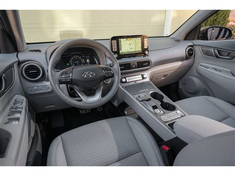 2023 Hyundai Kona Electric: 94 Interior Photos | U.S. News