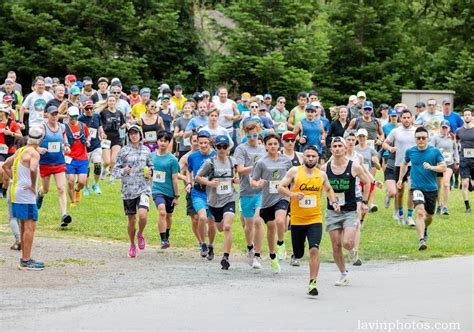 40th Annual Lake Chabot Trail Challenge Runners — CASTRO VALLEY FORUM