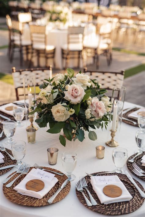 Round table centerpiece | Table centerpieces, Round dining table centerpiece, Round dining table