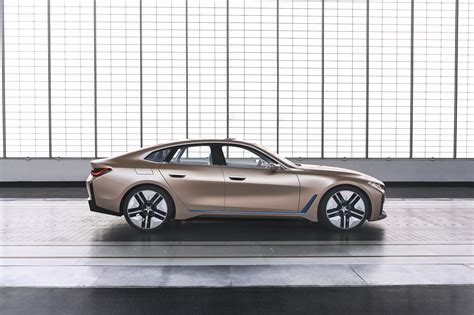 BMW i4 Concept First Look - Autoblog